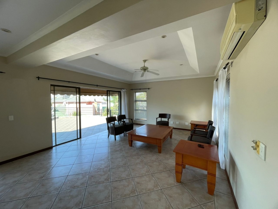 4 Bedroom Property for Sale in Caribbean Beach Club North West